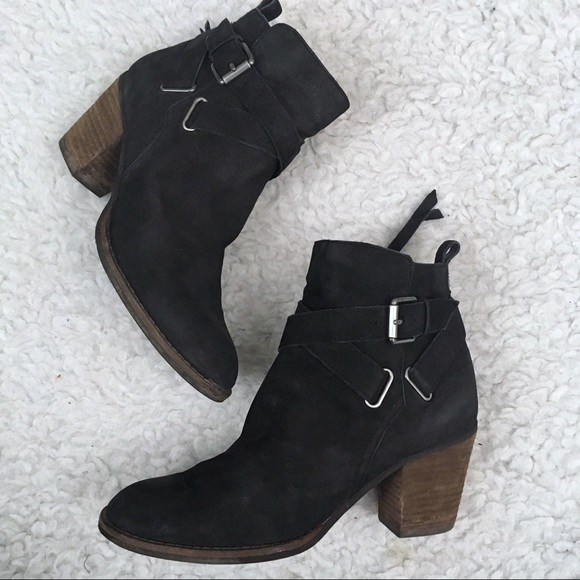sam edelman morris bootie